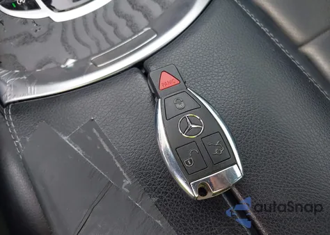 2017 Mercedes-Benz E 300 из США, поврежденный, VIN WDDZF4JB4HA068472